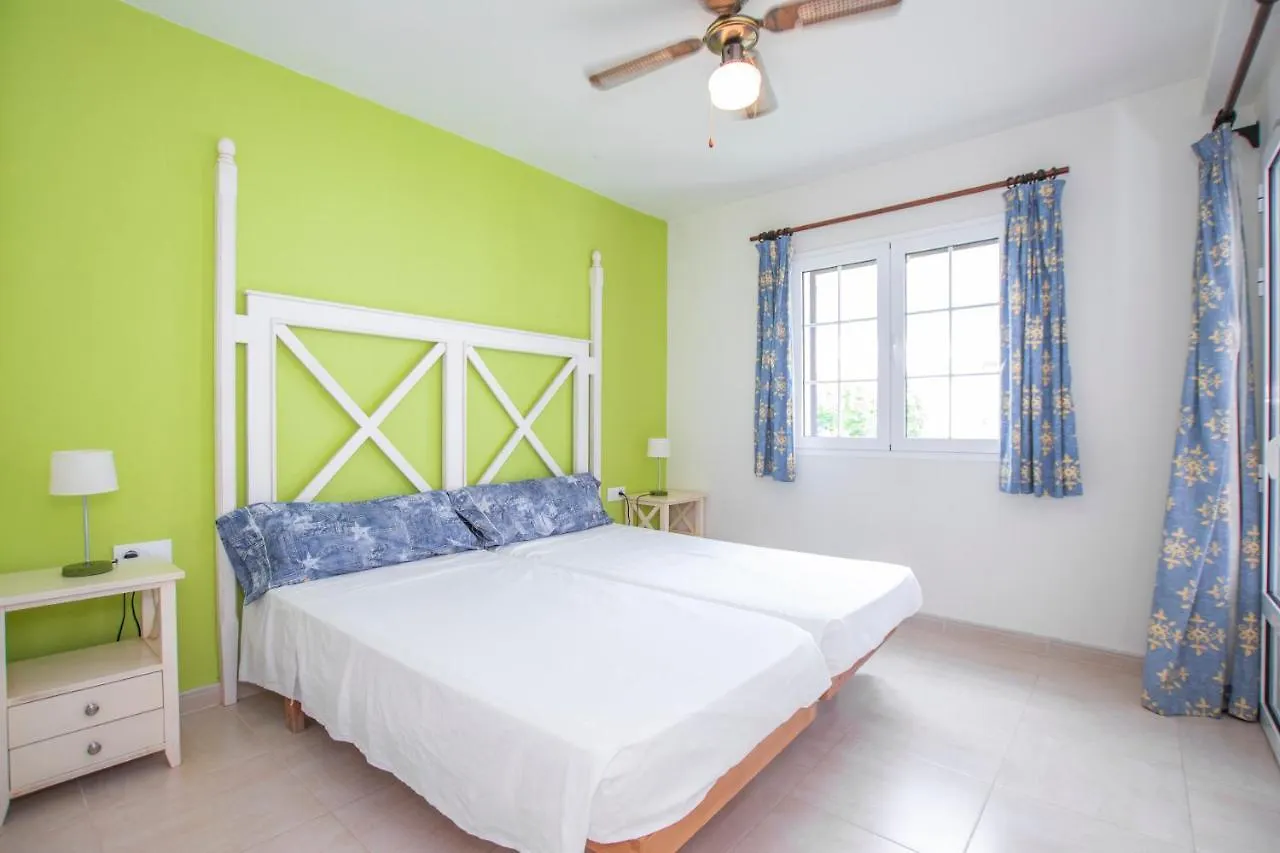 Cheap & Chic Apartamento En Son Bou De 3 Dormitorios